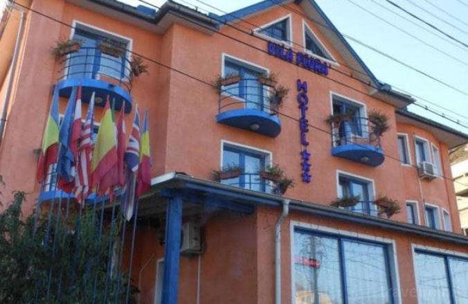 Vila Flora Mediaş Zewnętrze zdjęcie